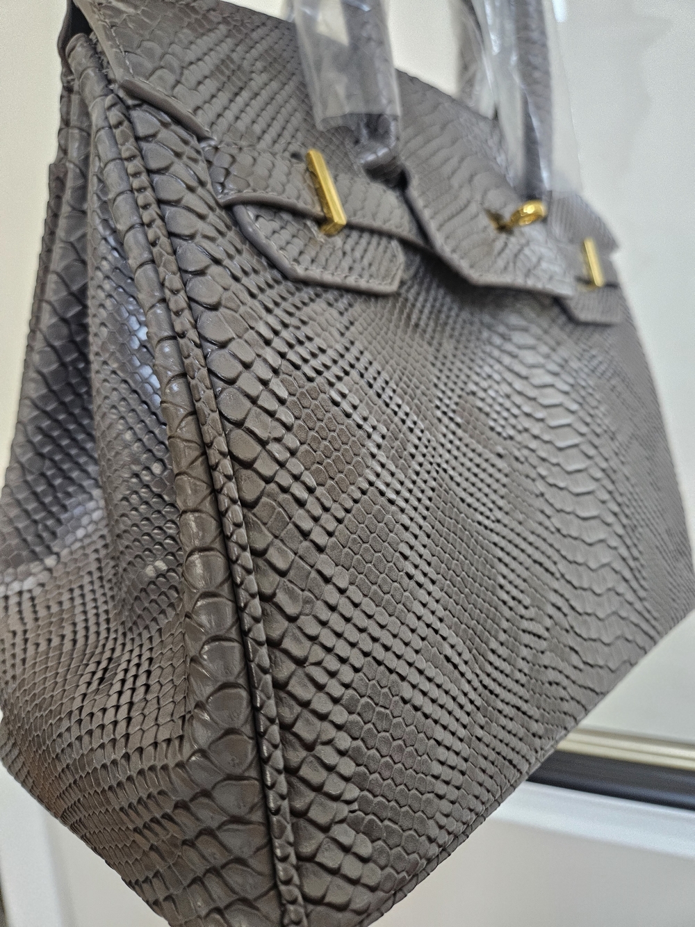 BRAND NEW & NEVER WORN Gray Python-Embossed Top-Handle Satchel + Extra Strap Inc - Picture 8 of 10